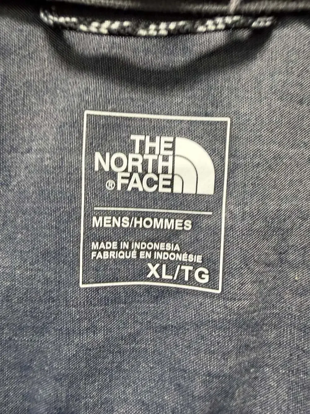 The North Face Men's Blue and Grey Plaid Long Sleeve Button-Down Shirt XL